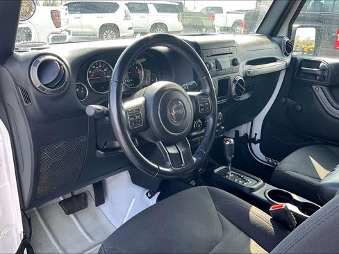 Used 2018 Jeep Wrangler Sport image 5