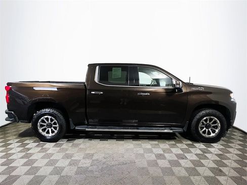 Used 2019 Chevrolet Silverado 1500 High Country image 9