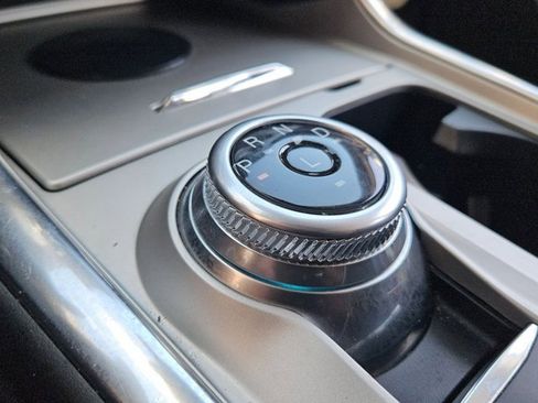 Used 2024 Ford Explorer XLT w/ Equipment Group 202A image 19