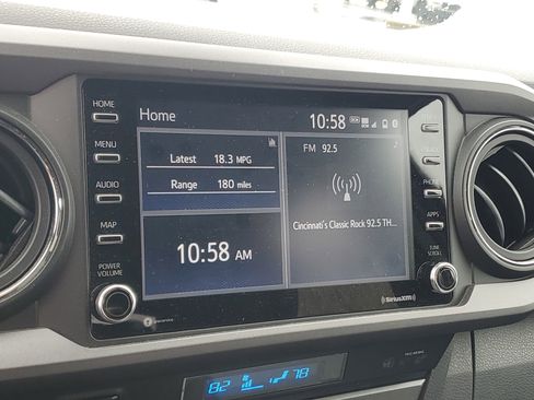 Used 2022 Toyota Tacoma TRD Sport image 22