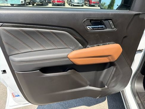 New 2026 GMC Canyon AT4 AWD/4WD image 16