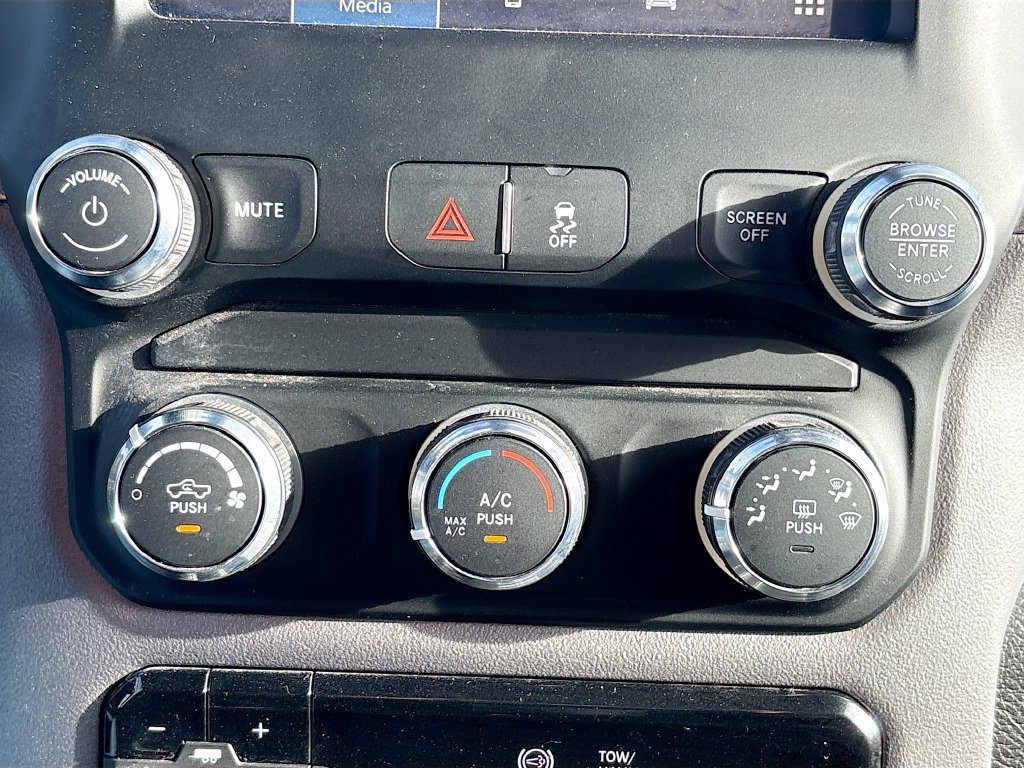 Used 2024 RAM 2500 Big Horn AWD/4WD image 15