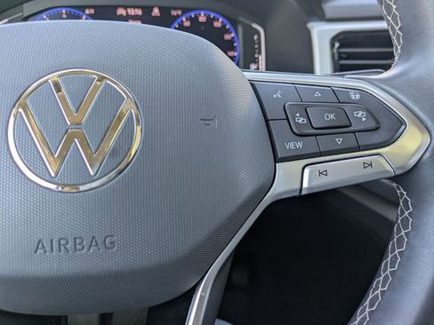 Used 2021 Volkswagen Atlas SEL Premium AWD/4WD image 17
