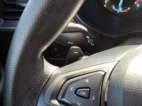 Used 2018 Ford Edge SE image 33