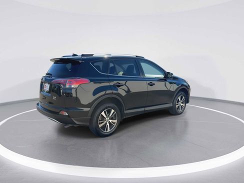 Used 2016 Toyota RAV4 XLE image 8