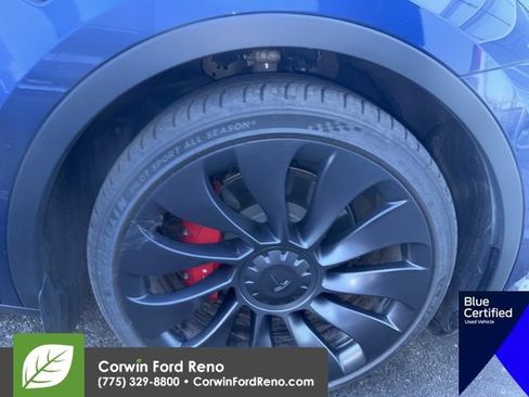 Used 2023 Tesla Model Y Performance image 16