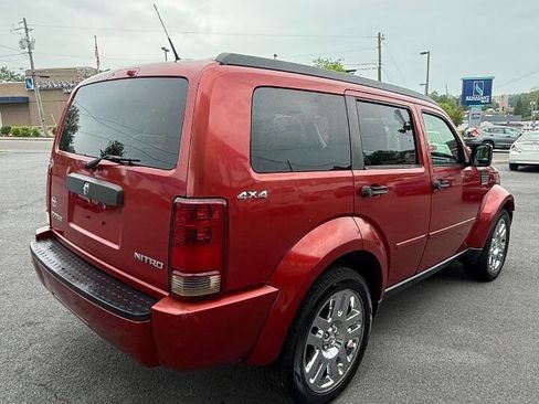 Used 2011 Dodge Nitro Heat w/ Popular Equipment Group AWD/4WD image 4