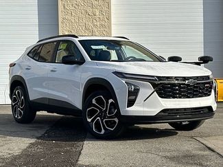 New 2026 Chevrolet Trax RS w/ Sunroof Package video 2