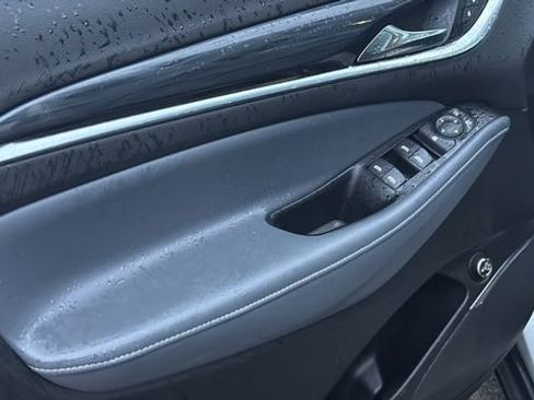 Used 2019 Buick Enclave Essence image 20