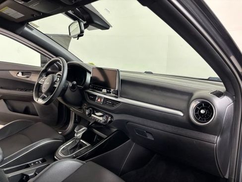 Used 2022 Kia Forte GT-Line w/ GT-Line Technology Package FWD image 23