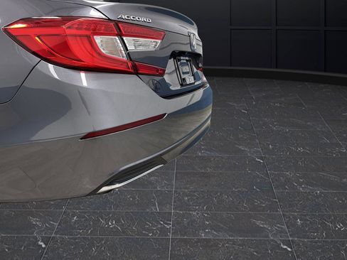 Used 2019 Honda Accord LX image 29