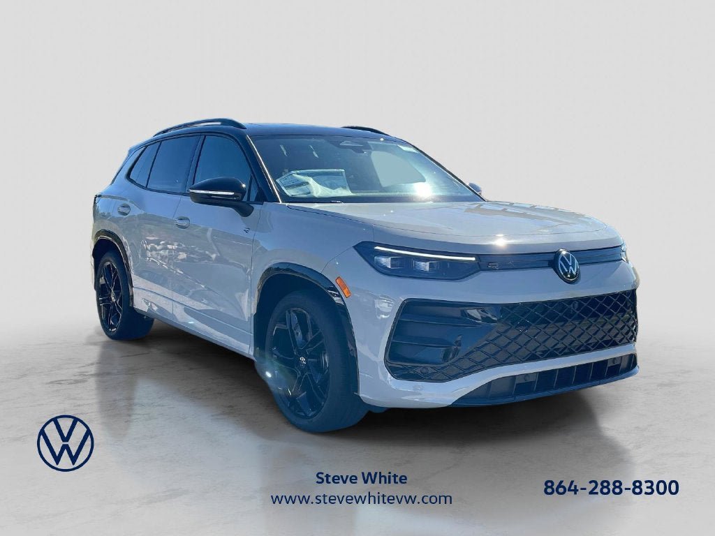 New 2026 Volkswagen Tiguan SE R-Line FWD image 1