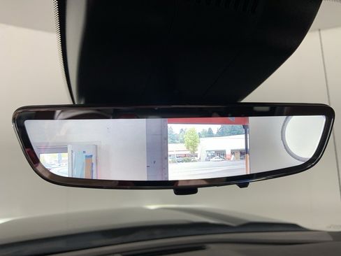 Used 2025 GMC Sierra 1500 Denali Ultimate image 18