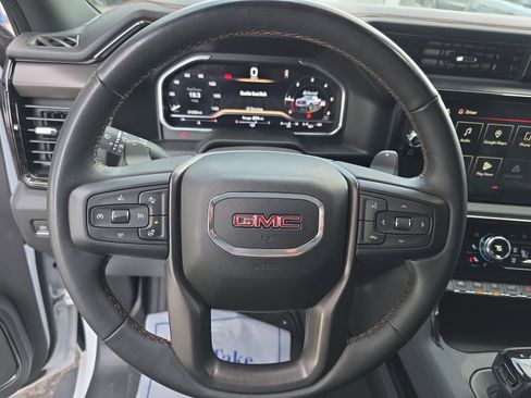 Used 2024 GMC Sierra 1500 AT4 w/ Technology Package image 19
