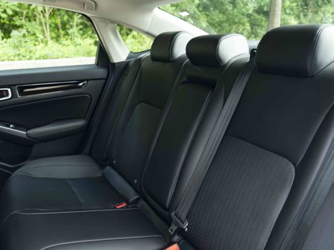 Used 2024 Honda Civic Touring image 18