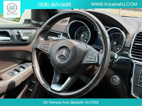 Used 2017 Mercedes-Benz GLS 450 4MATIC image 11
