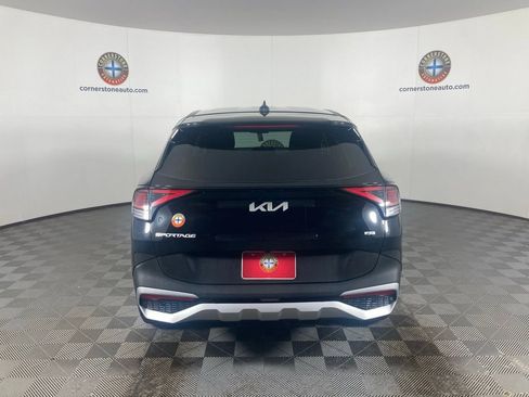 Certified 2025 Kia Sportage LX image 37