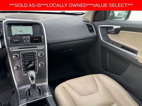 Used 2016 Volvo XC60 T5 Platinum w/ Climate Package image 9