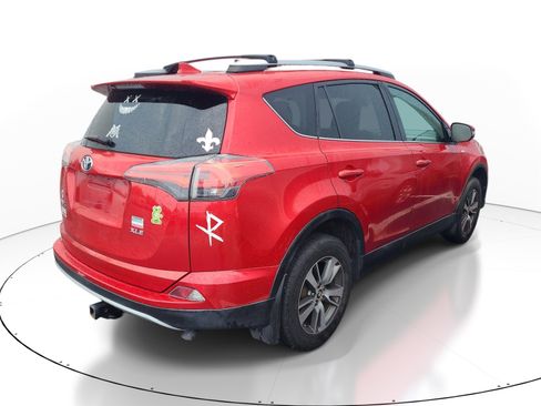 Used 2017 Toyota RAV4 XLE FWD image 4
