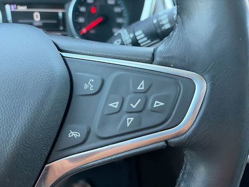 Used 2018 Chevrolet Equinox Premier FWD image 25