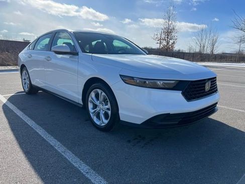 Used 2025 Honda Accord LX image 2