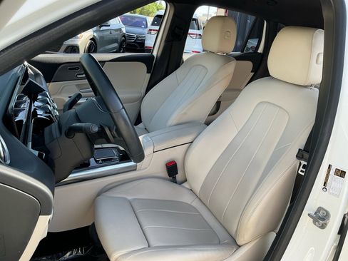 Used 2023 Mercedes-Benz GLA 250 SUV image 18