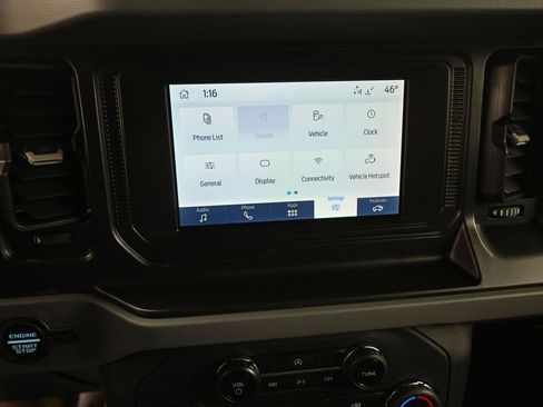 Certified 2022 Ford Bronco Base image 6