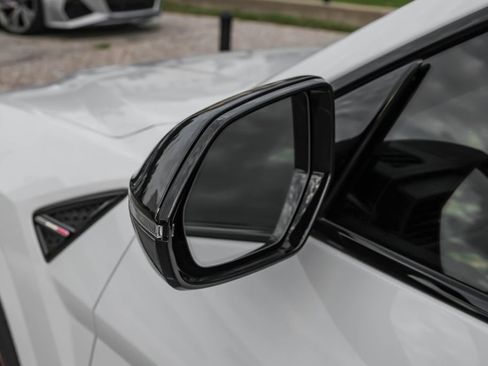 Used 2022 Lamborghini Urus AWD/4WD image 51