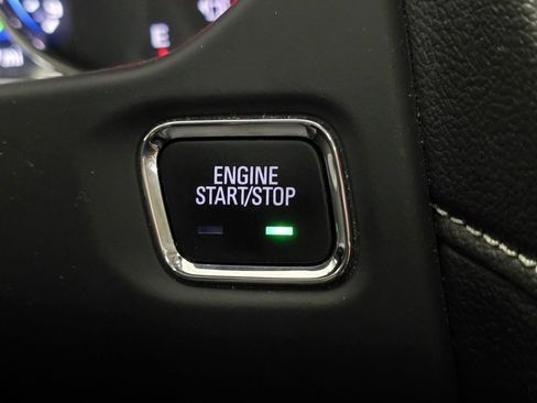 Used 2021 GMC Acadia Denali w/ Denali Technology Package image 32