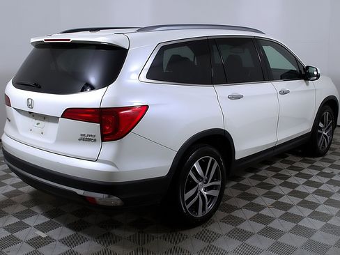 Used 2016 Honda Pilot Elite image 7