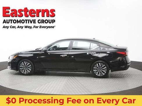 Used 2024 Nissan Altima 2.5 SV FWD image 60