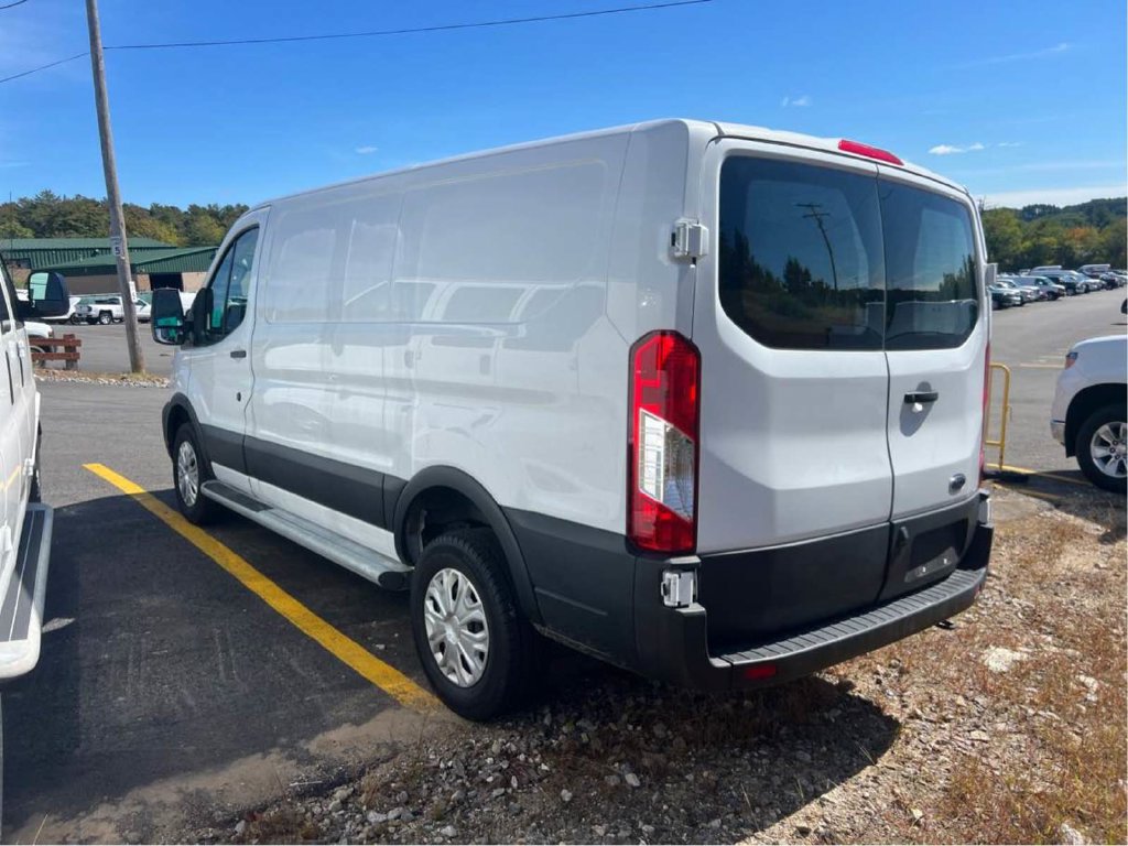 Used 2025 Ford Transit 250 Low Roof w/ Exterior Upgrade Package RWD image 2