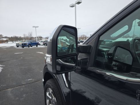 Used 2022 Ford F150 Lariat w/ Equipment Group 502A High image 11