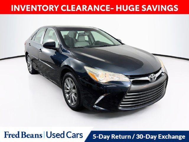 Used 2016 Toyota Camry XLE w/ Moonroof Package FWD image 1