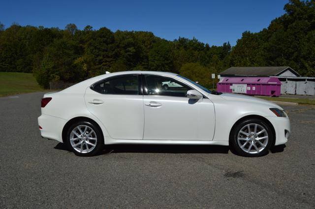 Used 2011 Lexus IS 250 AWD w/ Premium Pkg Value Edition image 4