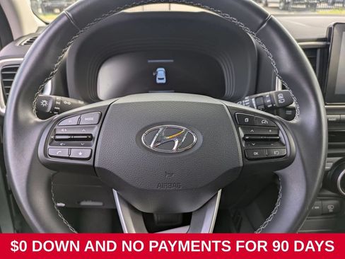 Used 2025 Hyundai Venue SEL FWD image 21