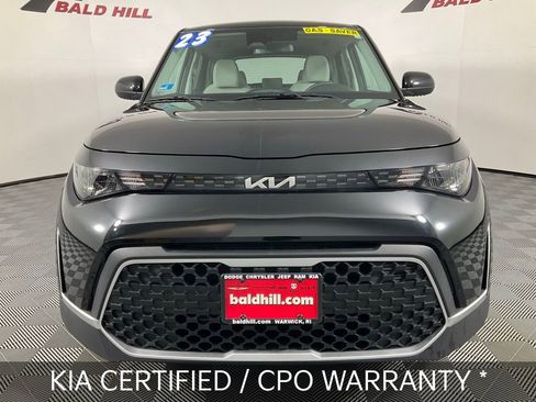 Certified 2023 Kia Soul LX image 3