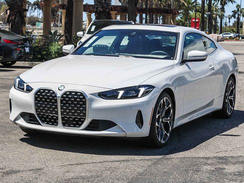 New 2025 BMW 430i Coupe w/ Convenience Package image 3