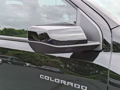 Used 2026 Chevrolet Colorado Trail Boss AWD/4WD image 12