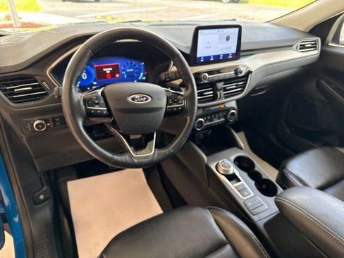 Used 2021 Ford Escape SEL w/ Technology Package AWD/4WD image 15