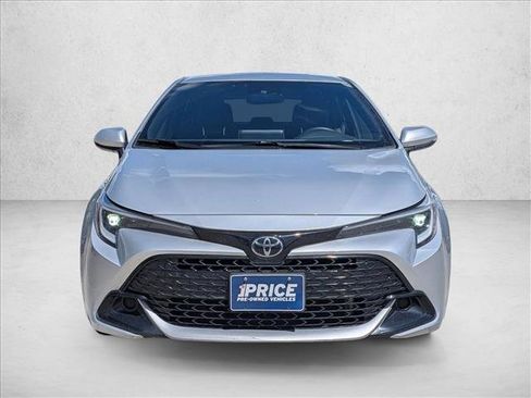 Used 2023 Toyota Corolla SE FWD image 2