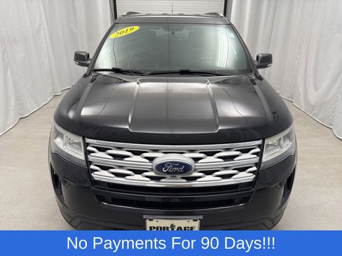 Used 2019 Ford Explorer XLT w/ Equipment Group 202A image 7