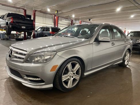 Used 2011 Mercedes-Benz C 300 4MATIC Sedan image 7
