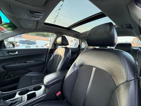 Used 2019 Kia Optima S w/ S Panoramic Sunroof Package image 21