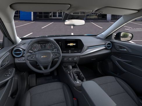 New 2026 Chevrolet Trax LS w/ LS Convenience Package FWD image 15
