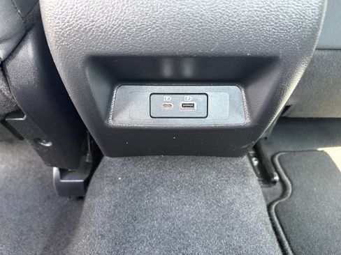 Used 2025 Nissan Altima 2.5 SV FWD image 12