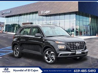 New 2025 Hyundai Venue SEL video 1