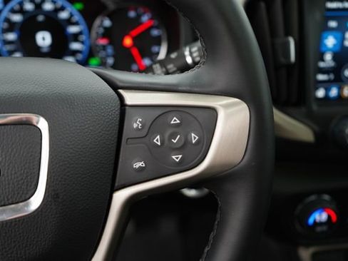 Used 2024 GMC Terrain Denali w/ Denali Premium Package AWD/4WD image 21