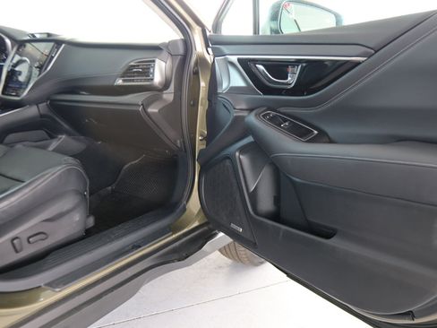 Used 2023 Subaru Outback Limited image 38