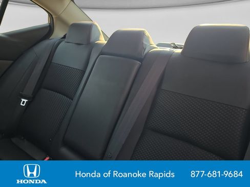 Used 2025 Nissan Altima 2.5 SR FWD image 16